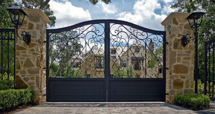 Sliding Driveway Gate Installation Corona Del Mar